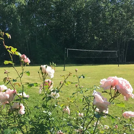 Viesu Nams Laucini Feriehus Lāde